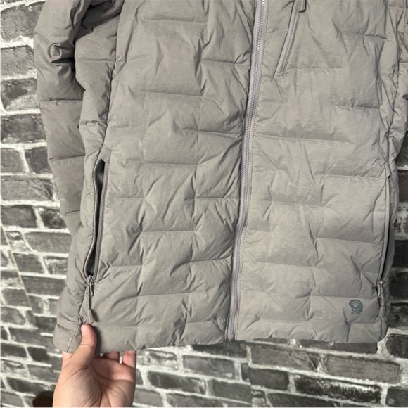 Mountain Hardwear Women’s Stretchdown DS Hoody Jacket - Picture 5 of 15